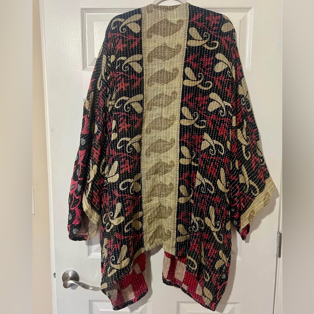 Kantha Bae Gaia Kimono - Picture 8 of 9